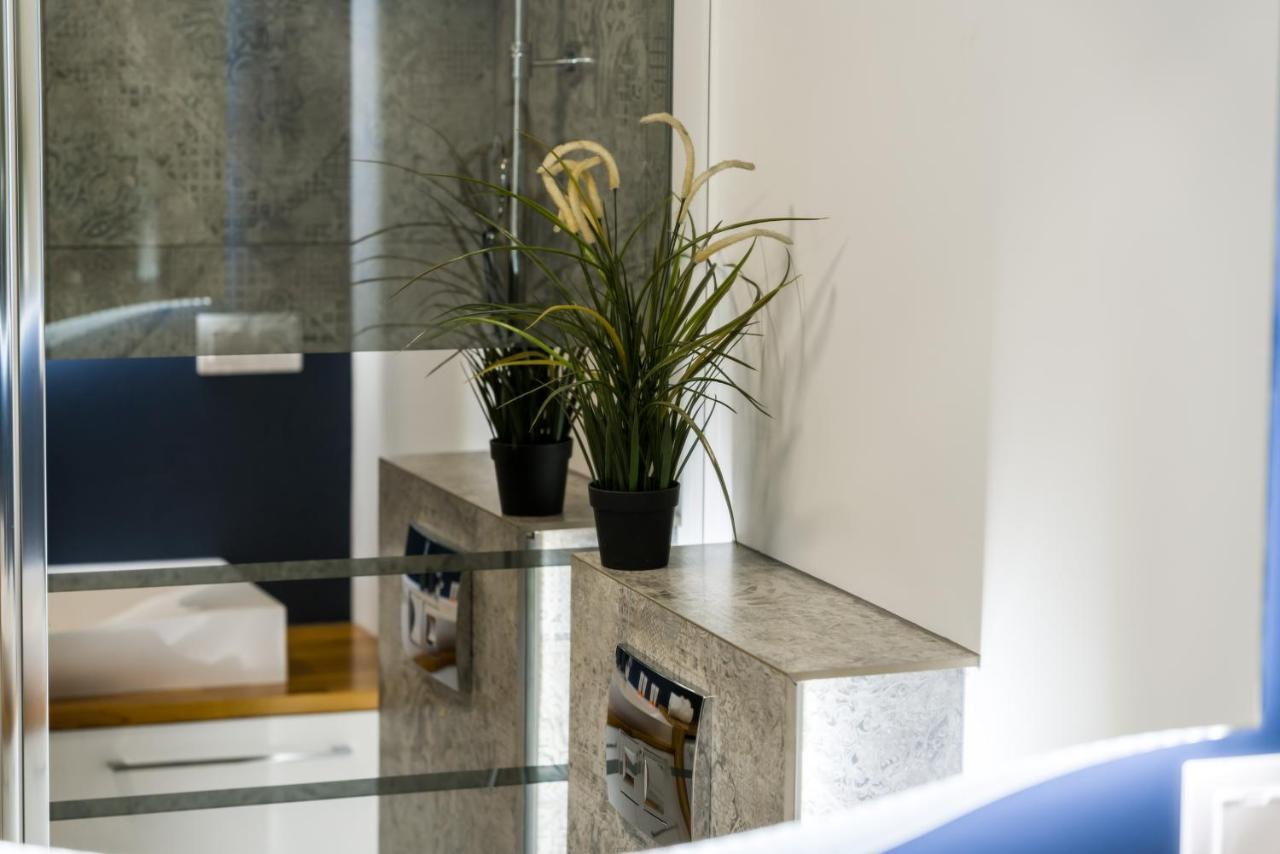 Villa Venecja Apartment Chwaliszewo With Free Garage City Center By Noclegi Renters Poznan Luaran gambar